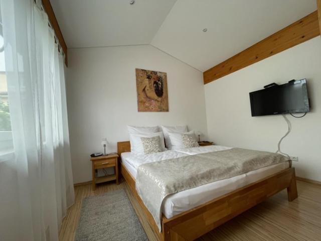 Haus Lorenz, Ferienwohnungen Immenstaad am Bodensee Eksteriør billede