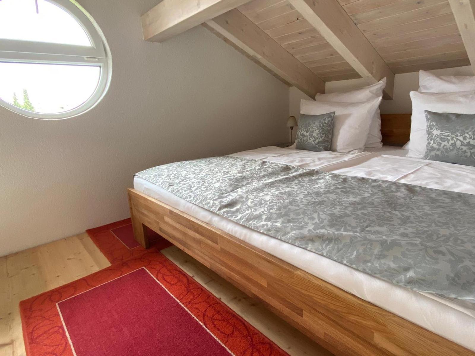 Haus Lorenz, Ferienwohnungen Immenstaad am Bodensee Eksteriør billede