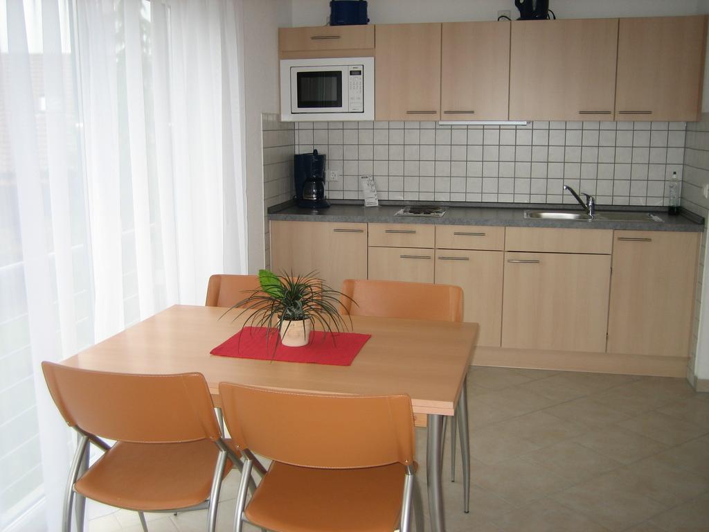 Haus Lorenz, Ferienwohnungen Immenstaad am Bodensee Eksteriør billede